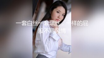 在校正在考验的学生妹子和包养她的大叔在床上翻云覆雨，水灵水灵太清纯漂亮了，下面太粉嫩了以至误以为被干出血